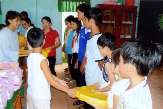 Đồng Tháp: Phát huy học bổng Nguyễn Thị Định
