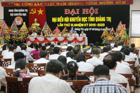 Hội Khuyến học tỉnh Quảng Trị đón nhận Huân chương Lao động hạng Nhì
