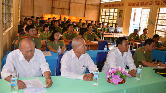 Sóc Trăng: Bồi dưỡng tiếng Khmer cho 50 lực lượng công an