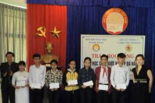 Đà Nẵng: Đại sứ Cộng hòa Italia trao học bổng cho học sinh, sinh viên tại Hội Khuyến học Thành phố