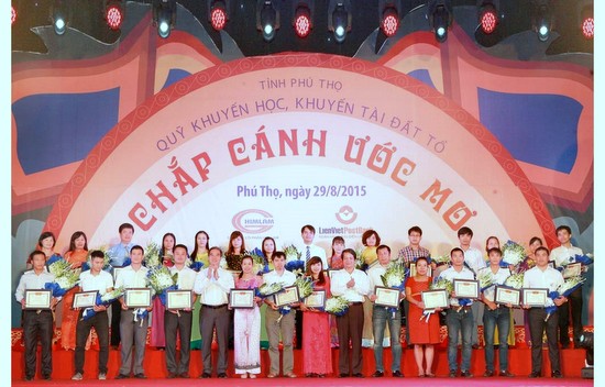 Hội Khuyến học tỉnh Phú Thọ: Khuyến học, khuyến tài 'chắp cánh ước mơ'