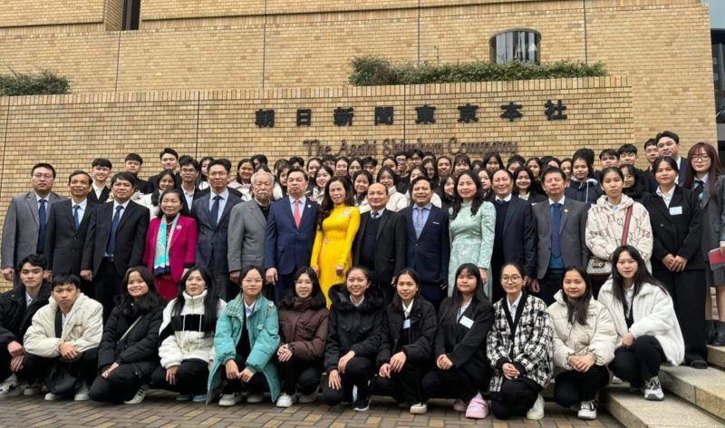 Hội Khuyến học Việt Nam kết nối với Hội Khuyến học báo ASAHI tiếp sức du học sinh Việt Nam tại Nhật Bản