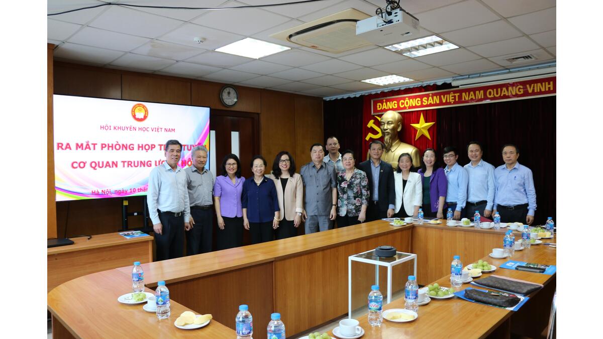 Hội Khuyến học Việt Nam phối hợp với Trường Đại học Mở Hà Nội ra mắt phòng họp trực tuyến