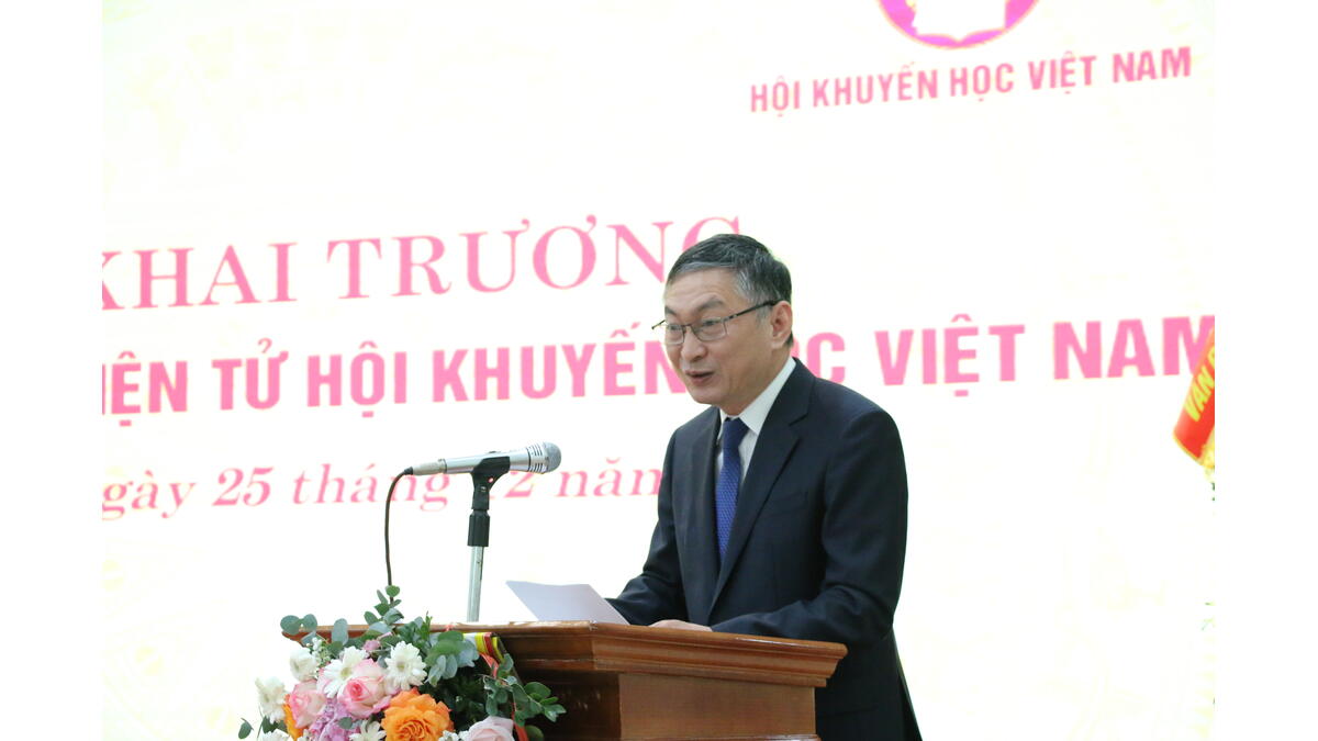 Đồng chí Lê Khánh Toàn, Phó Chánh Văn phòng Trung ương Đảng phát biểu tại Lễ Khai trương