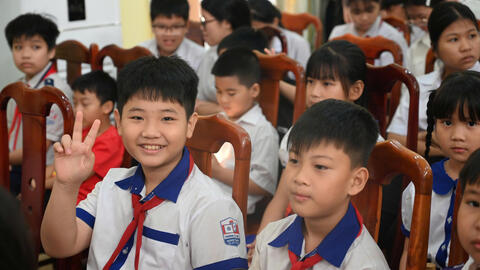 Đồng Nai: Lan tỏa chính sách nhân văn từ chương trình tặng sách giáo khoa ở Nha Bích