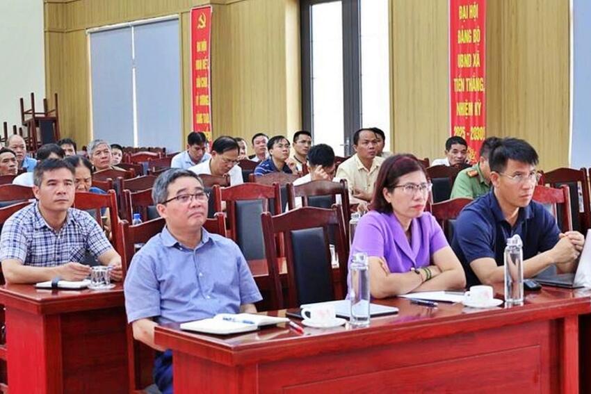 Hà Nội: Tiến Thắng tiên phong đưa "Bình dân học vụ số" đến từng cán bộ, giáo viên