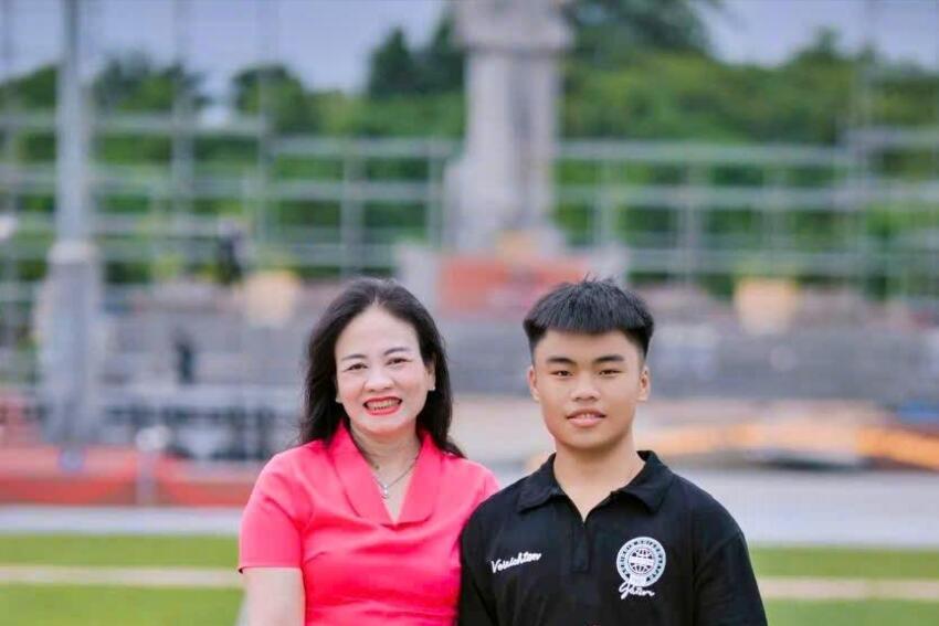 Dòng họ Mùa khơi ngọn lửa tri thức miền biên viễn