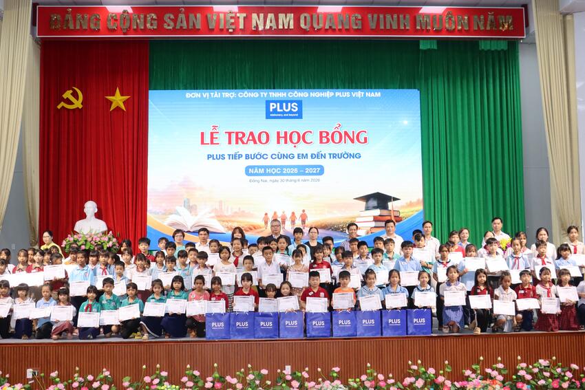 Đồng Nai: 100 suất học bổng “PLUS tiếp bước cùng em đến trường” cho học sinh vùng khó