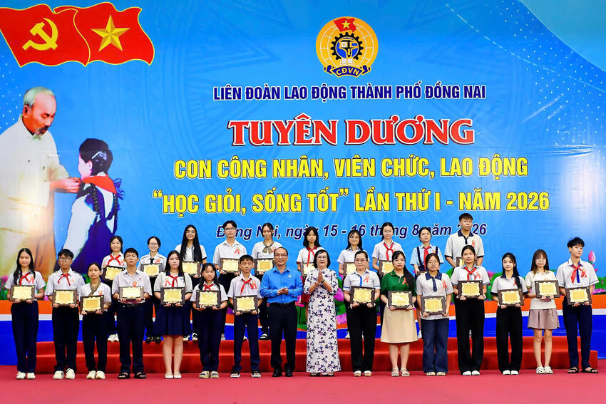 Đồng Nai: Gần 10 tỷ đồng tuyên dương con đoàn viên, công nhân, viên chức, lao động “Học giỏi - Sống tốt”