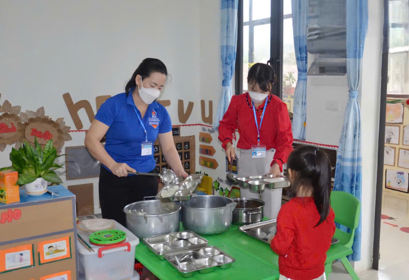 Quảng Ninh: Chung tay, tiếp sức cho giáo dục vùng khó - Ảnh 3.