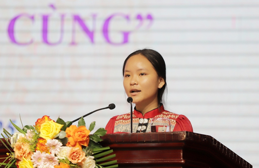 233 tấm gương hiếu học tiêu biểu được vinh danh và nhận học bổng 