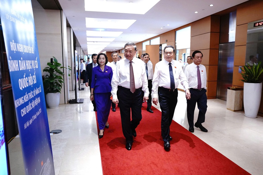 Tổng Bí thư Tô Lâm cùng gần 11.000 đại biểu dự Hội nghị chuyên đề “Bình dân học vụ số - Quốc hội số” - Ảnh 1.