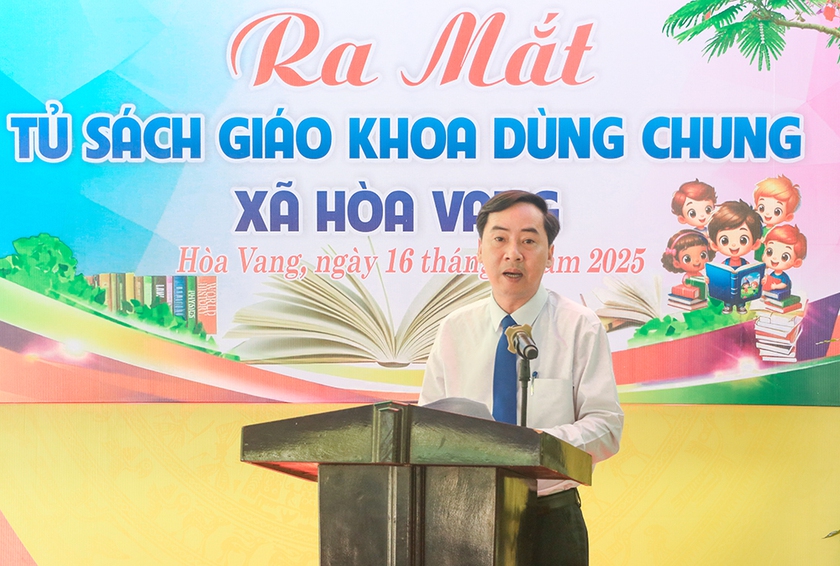 Tủ sách giáo khoa dùng chung - 