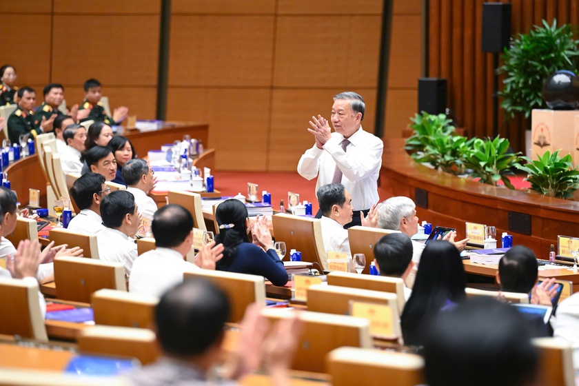 Tổng Bí thư Tô Lâm cùng gần 11.000 đại biểu dự Hội nghị chuyên đề “Bình dân học vụ số - Quốc hội số” - Ảnh 2.