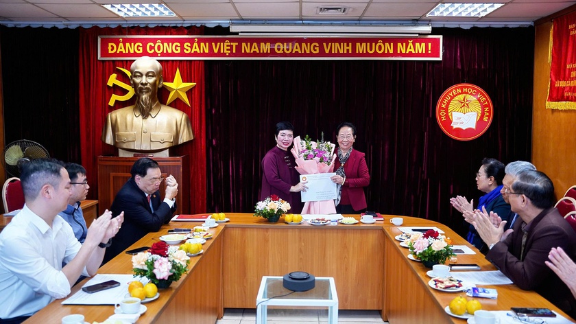 Tôn vinh trí tuệ Việt: Nhân tài Đất Việt tiếp sức cho y học và tuổi trẻ sáng tạo - Ảnh 8.