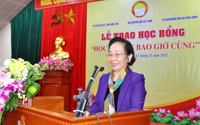 Hội Khuyến học Việt Nam trao 250 suất học bổng 