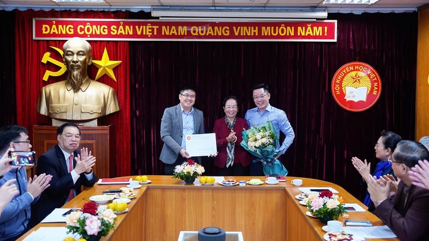 Tôn vinh trí tuệ Việt: Nhân tài Đất Việt tiếp sức cho y học và tuổi trẻ sáng tạo - Ảnh 9.