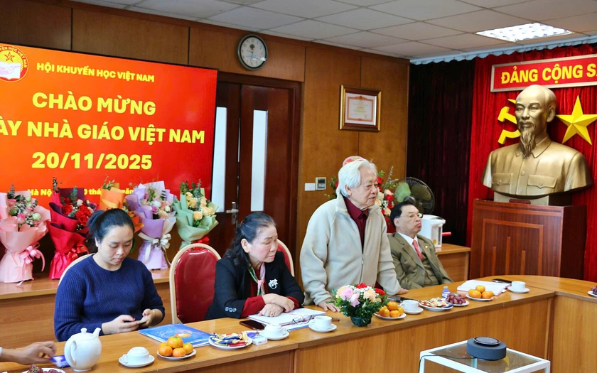 Trung ương Hội Khuyến học Việt Nam chúc mừng các nhà giáo nhân Ngày Nhà giáo Việt Nam - Ảnh 4.
