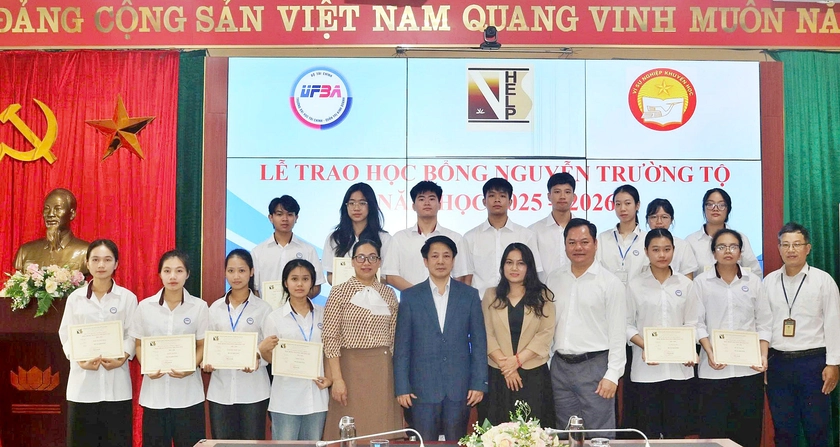 Quỹ Khuyến học Việt Nam cùng nhà tài trợ trao học bổng Nguyễn Trường Tộ - Ảnh 13.