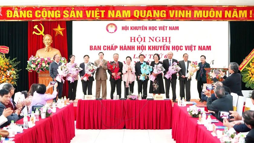 Hội nghị Ban Chấp hành Hội Khuyến học Việt Nam lần thứ 6, khóa VI nhiệm kỳ 2021-2026 - Ảnh 12.