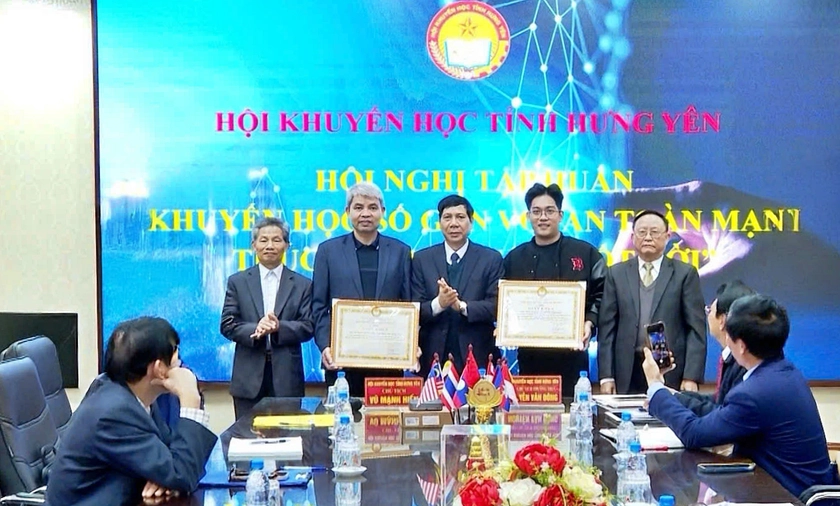 Hội Khuyến học Hưng Yên tập huấn "Khuyến học số gắn với an toàn internet, thúc đẩy học tập suốt đời" - Ảnh 3.