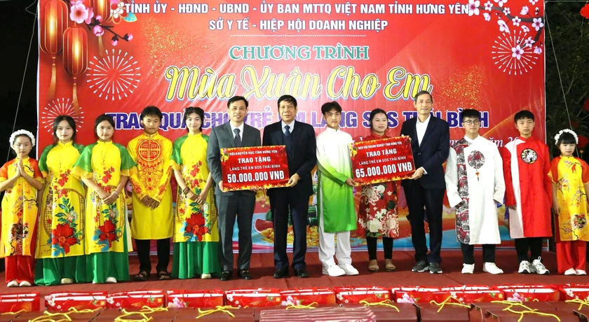 Chủ tịch Hội Khuyến học Hưng Yên: Chuyển đổi số và khuyến học doanh nghiệp là động lực phát triển bền vững - Ảnh 2.
