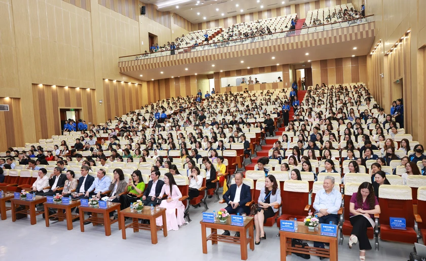 UNESCO thúc đẩy giáo dục STEAM cho nữ sinh Việt Nam - Ảnh 3.