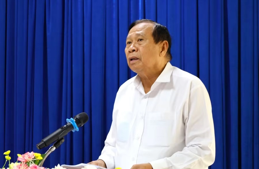 Hội Khuyến học tỉnh Cà Mau trao tặng 135 suất học bổng Đinh Thiện Lý cho học sinh vượt khó - Ảnh 2.