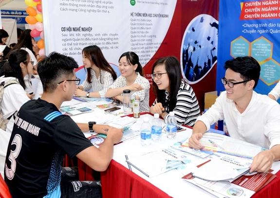 Chuyển đổi số giáo dục nghề nghiệp trên hành trình đi vào kỷ nguyên số - Ảnh 1.