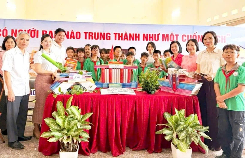 Thái Nguyên đẩy nhanh xây dựng mô hình thư viện và trung tâm sinh hoạt văn hóa cộng đồng - Ảnh 2.
