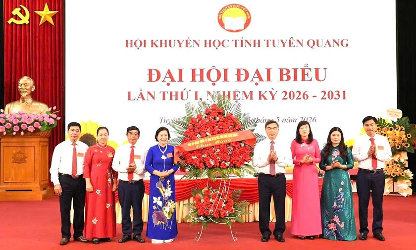 Đại hội Khuyến học tỉnh Tuyên Quang lần thứ I: Đoàn kết, đổi mới, bứt phá bằng chuyển đổi số - Ảnh 2.