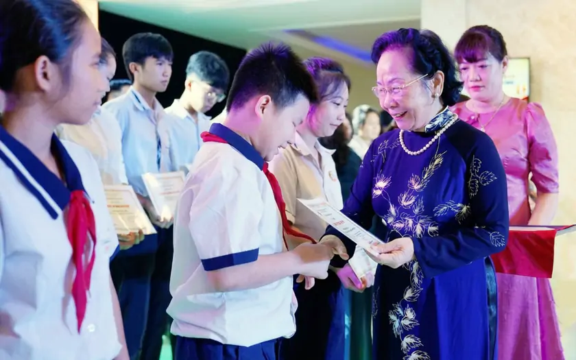 Học không bao giờ cùng: Mệnh lệnh hành động trong kỷ nguyên mới - Ảnh 1.