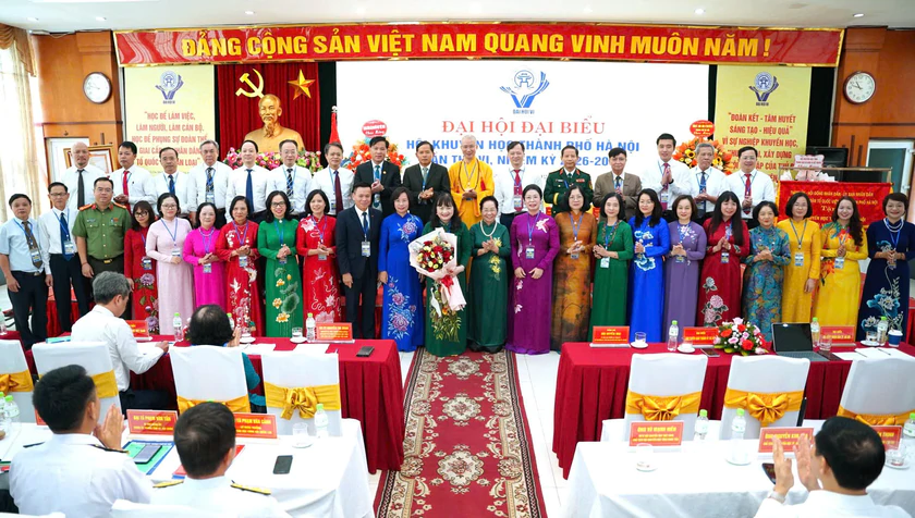 Bà Nguyễn Thị Ngọc Minh tái đắc cử Chủ tịch Hội Khuyến học Hà Nội khóa VI - Ảnh 12.