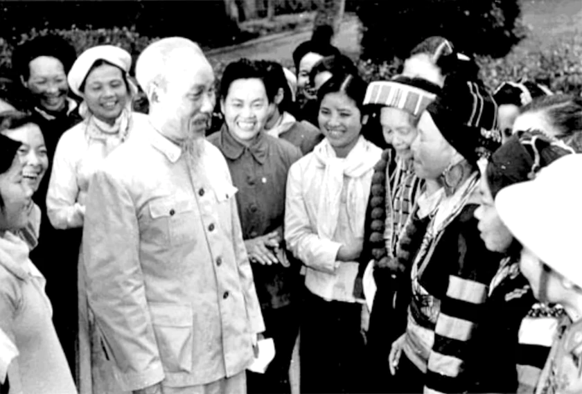 Tư tưởng Hồ Chí Minh - Ngọn đuốc soi đường cho con đường bình đẳng, đi lên của phụ nữ Việt Nam - Ảnh 1.