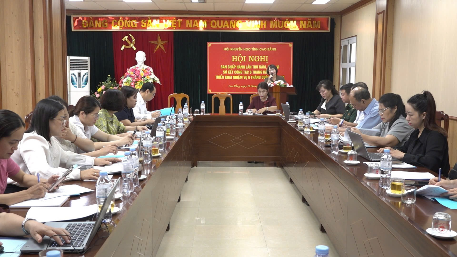 https://hoikhuyenhoc.vn/upload/2007204/fck/caobang/image.png